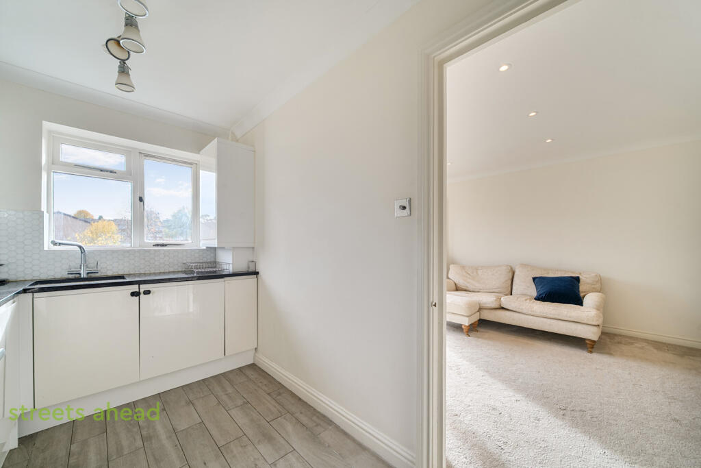 bb318509-7f8a-44b...