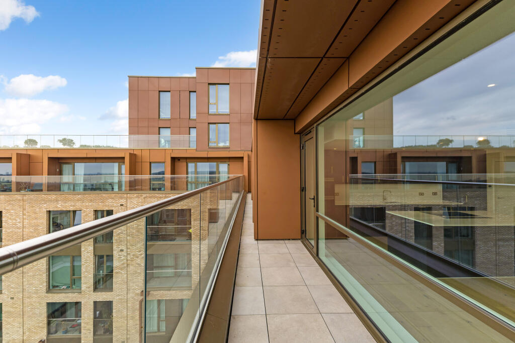 99055_Flat 77 Wrest House 27 Inglis Way  (18).jpg