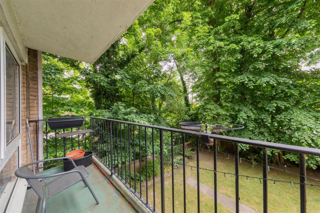 Orwell Lodge, 4, Hermitage Walk, E18