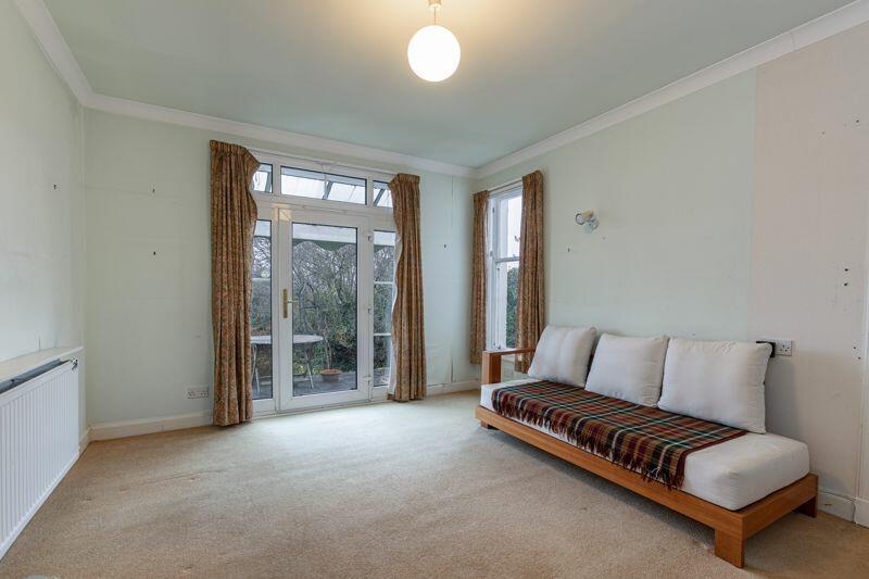Dining Room/Bedroom 3