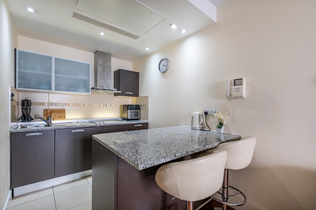 balmoral-apartmen...