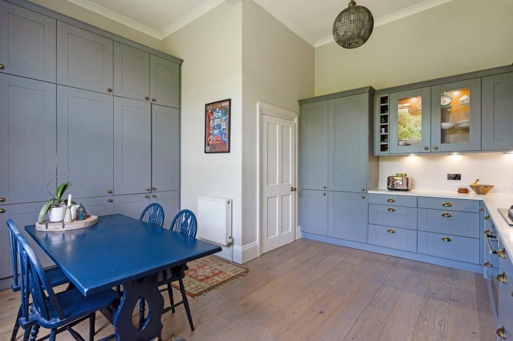 75862_Flat 5, Pixham Firs, Pixham Lane  (16).jpg