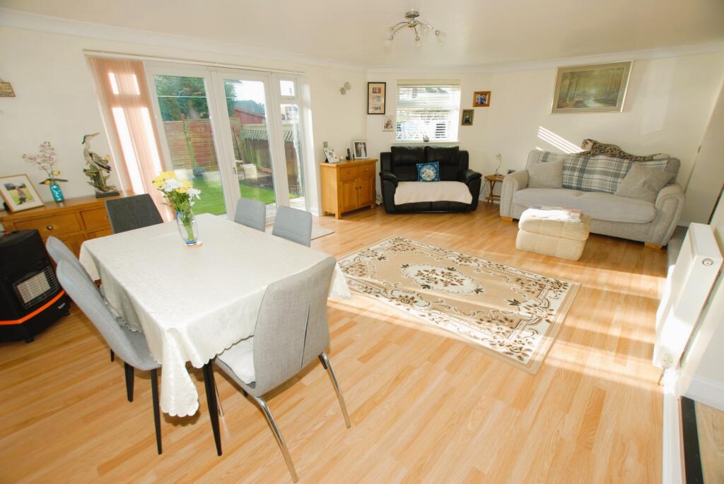 Dining/living space