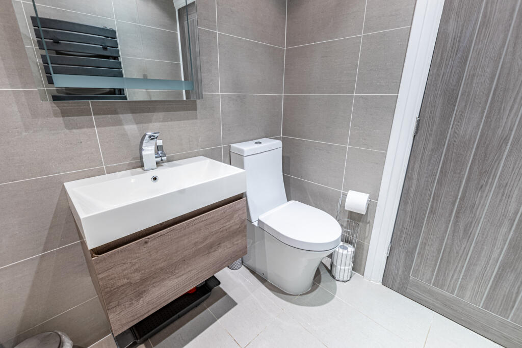 bathroom2