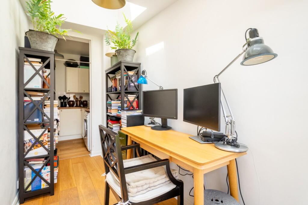 27a Brunswick Street BA1 6PQ-19.jpg