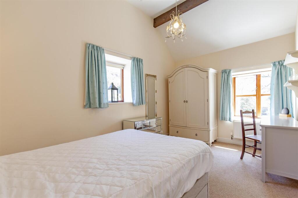 Bedroom 3-2.jpg