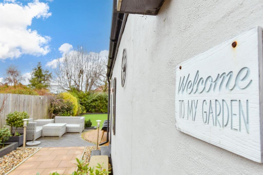 External Lifestyle Photograph