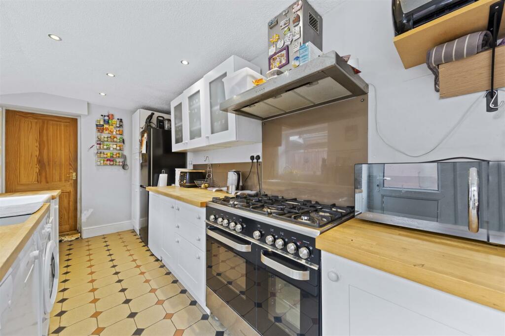 Kitchen/Dining Room