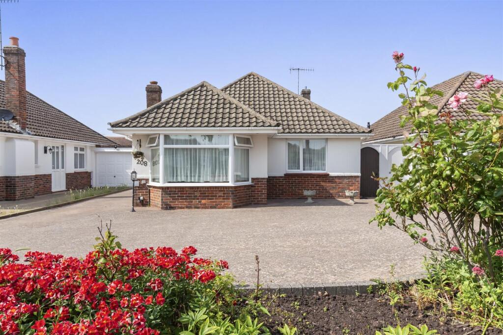 Goring Way 208-001.jpg