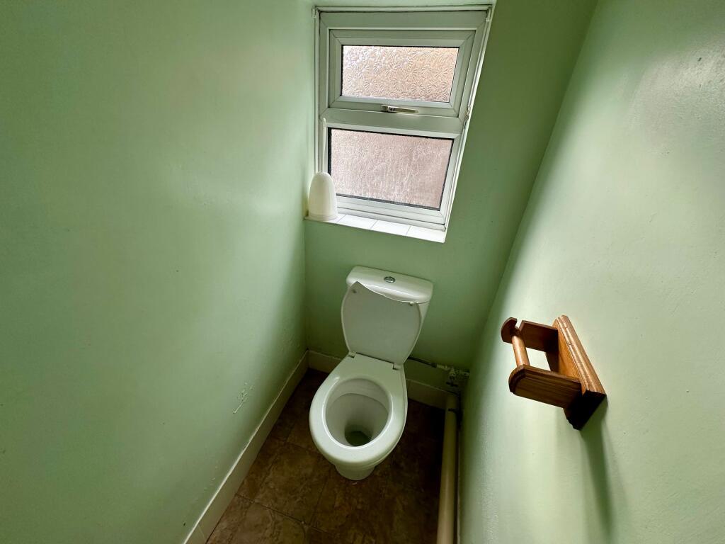 Toilet/Pantry