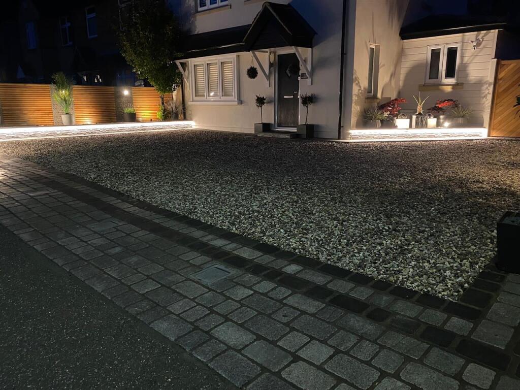 FRONT LIGHTING