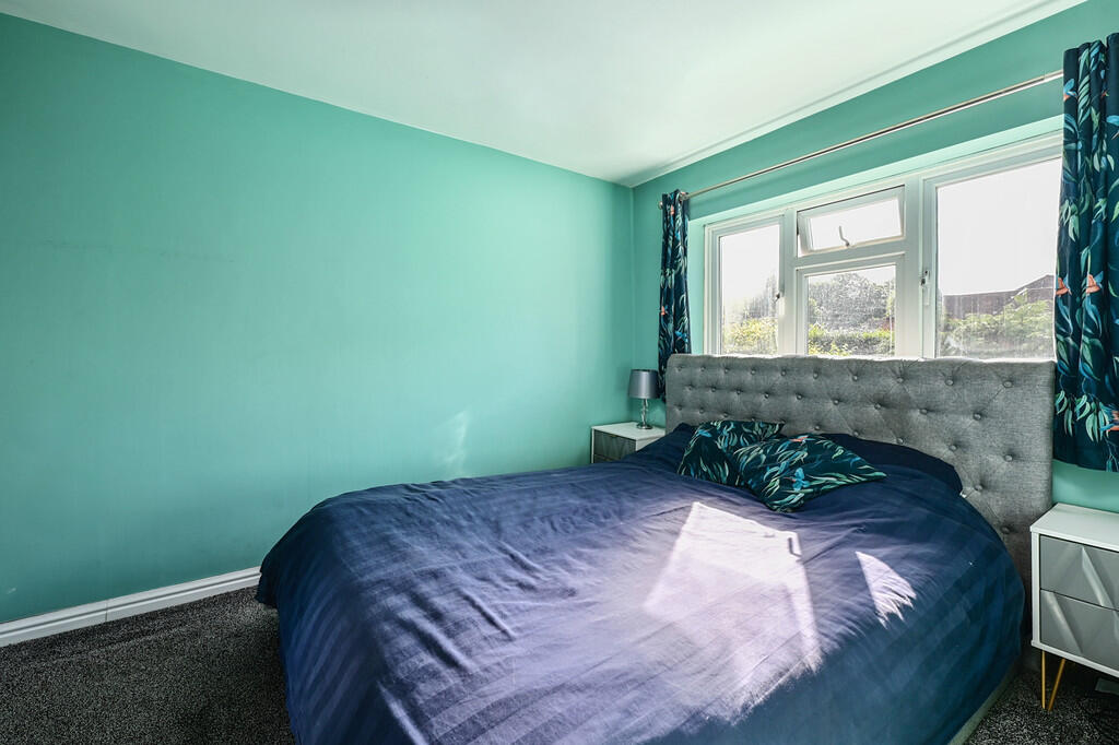 38 Quebec Gardens...