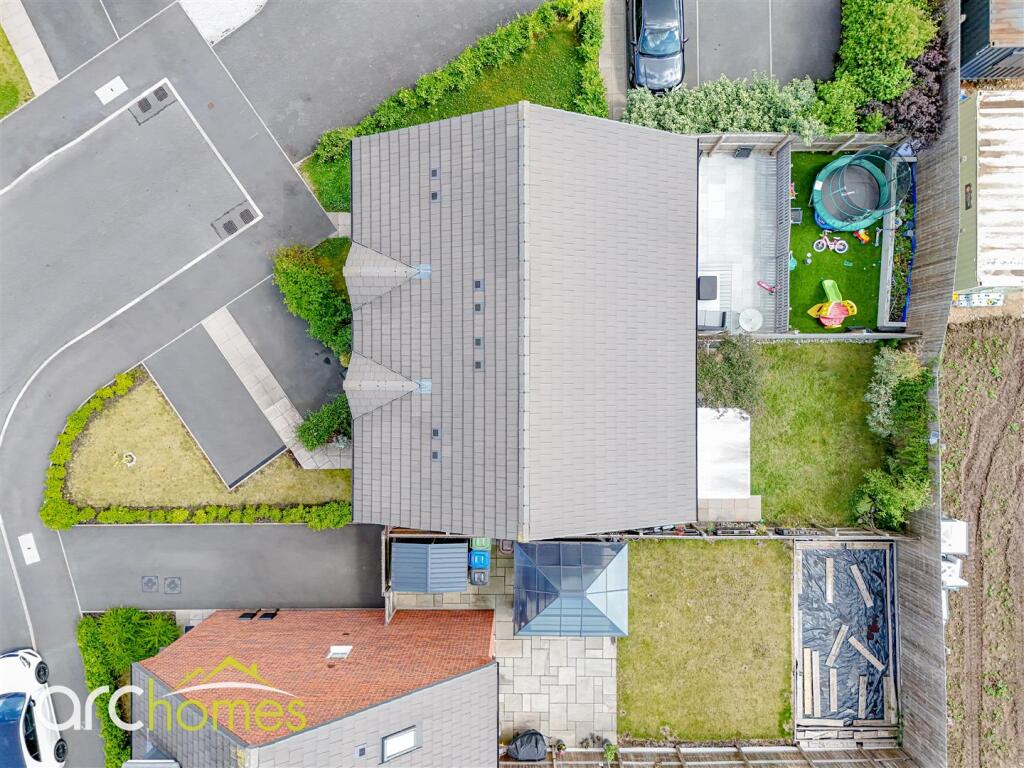 dji_fly_20250626_145420_0389_1751015778903_photo.j