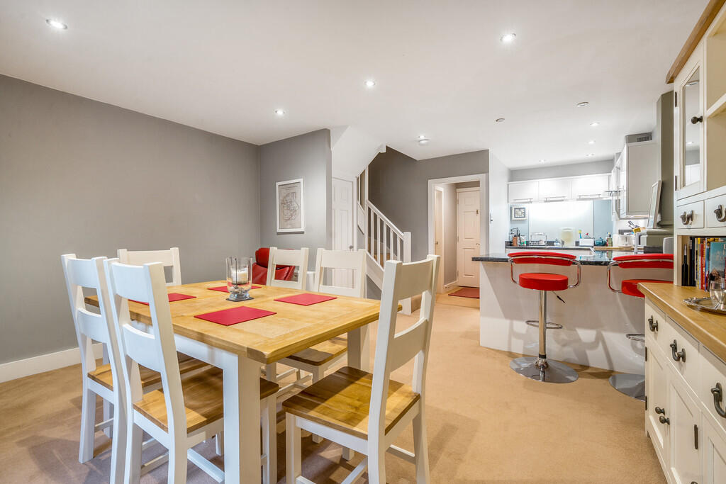 Open Plan Living/...