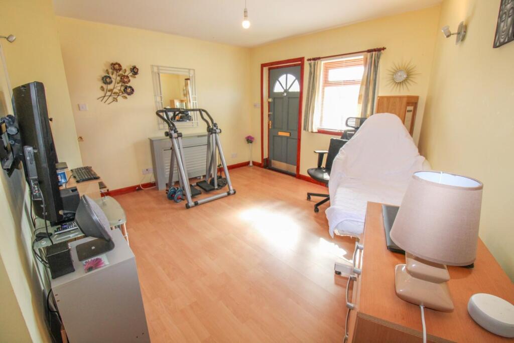 ANNEX BEDROOM FIVE.jpg