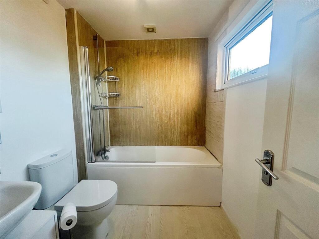 f8aa1669-A-4B65-8C42-B7EA7103D017-1370-0000010FEC6