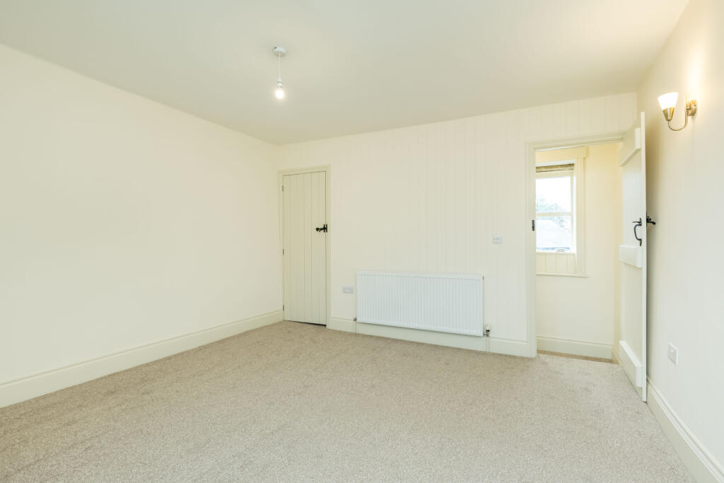 Bedroom 2.2