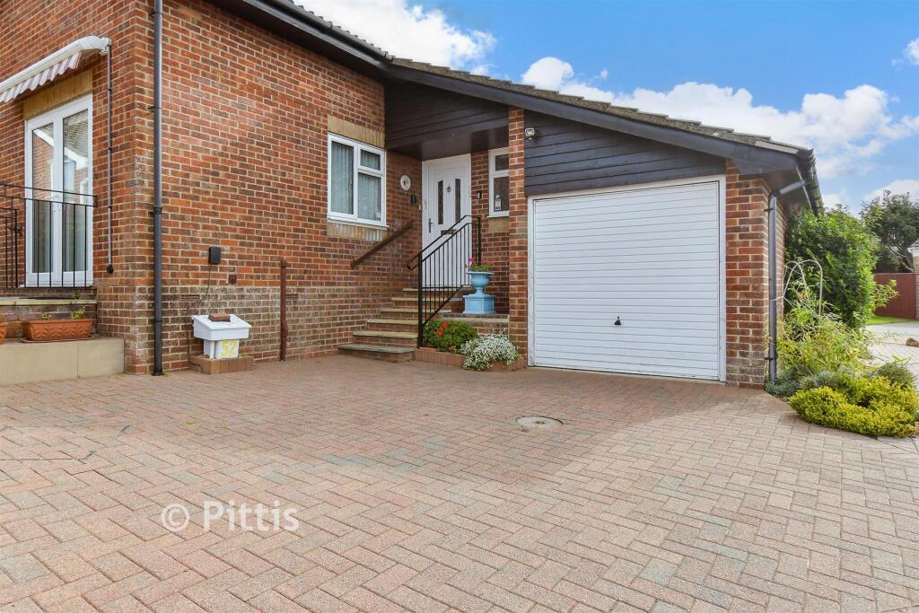 Driveway/Parking