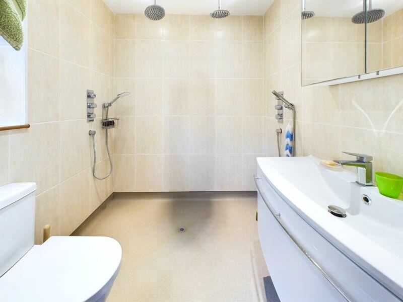 WET ROOM