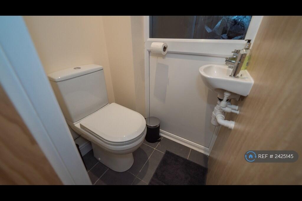 Shared Bathroom 2