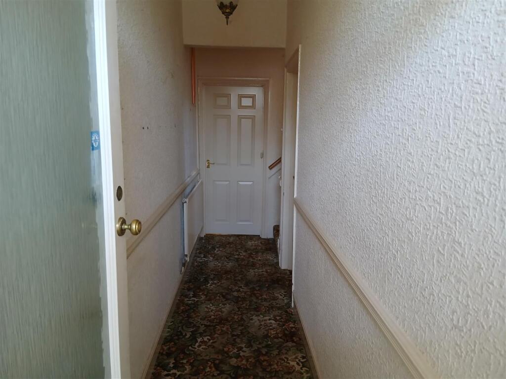 2 east view hallway.jpg