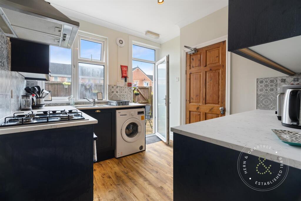 Neville Street, Hern Crabtree (10).jpg