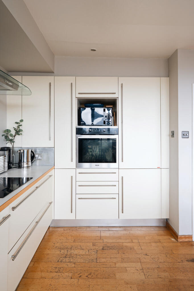 324240 - MP06401.jpg