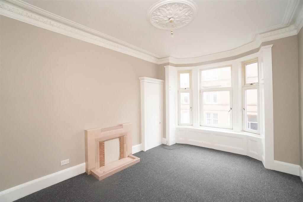 BEDROOM1.jpg