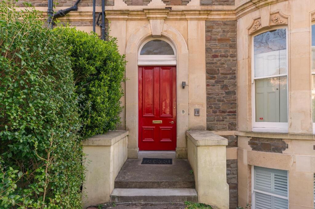 7F2R1RD - External F.jpg