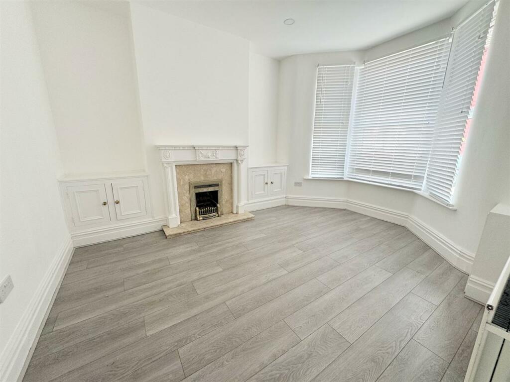 Front Lounge