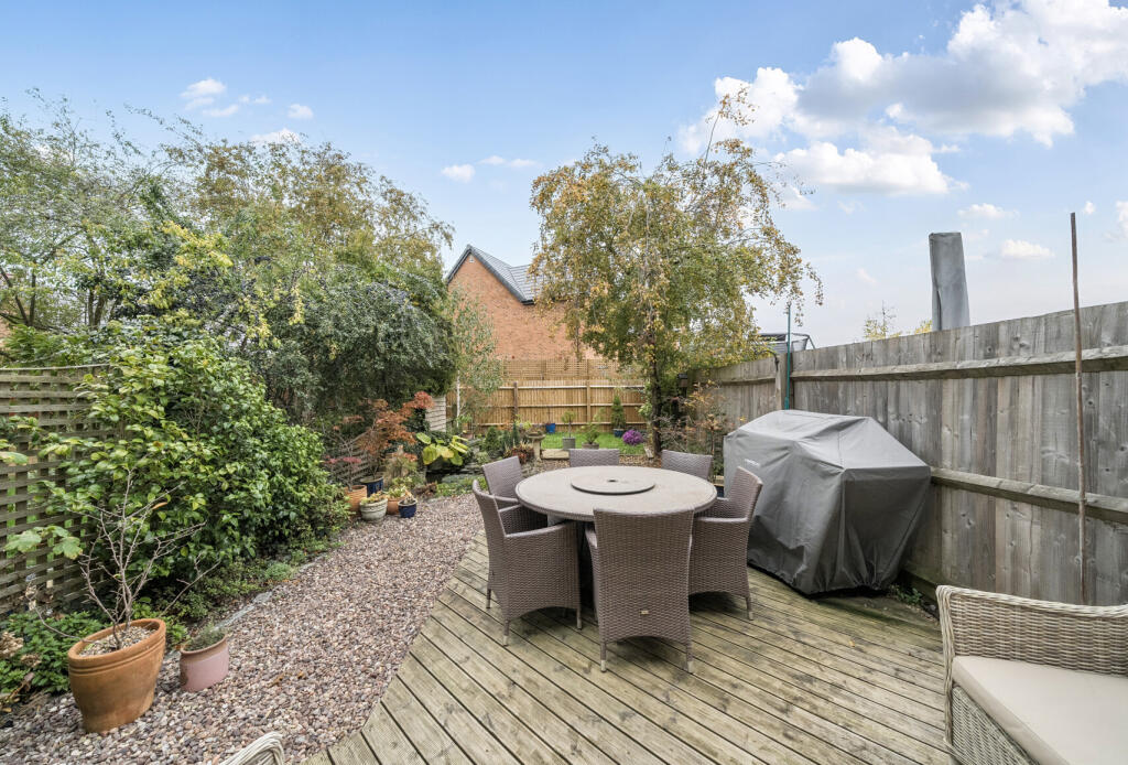 1362630-4-68e52bb...