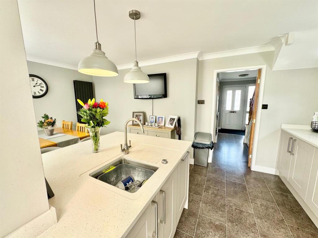 PHOTO-2025-08-28-07-25-36 (15).jpg