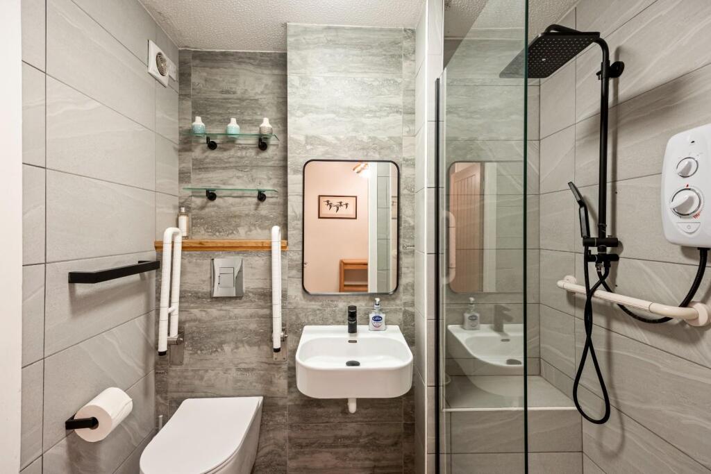 Cagefoot Lane_Raynor Court_Flat 6-012.JPG