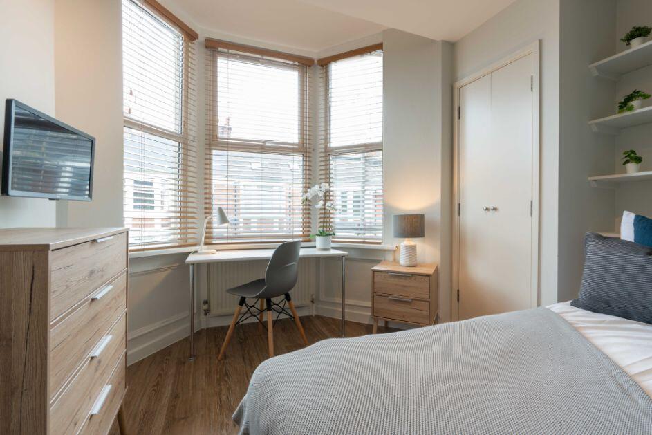 172DR - Bedroom 4
