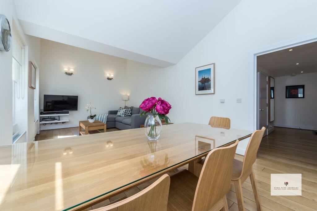 Reception - View 4.jpg