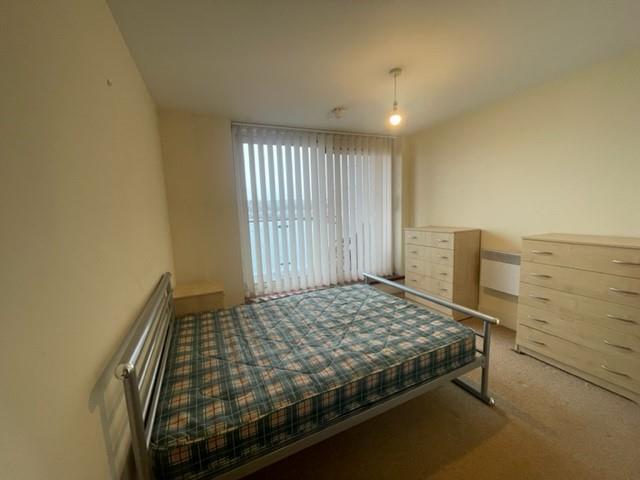 Main bedroom..jpg