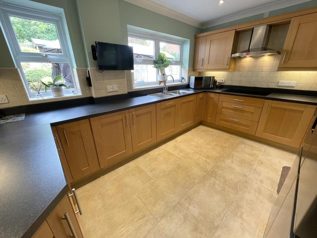 Fitted Kitchen