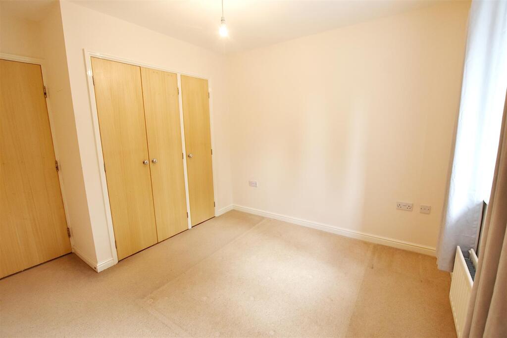 17 Medina House - Bedroom to Wardrobe NEW.JPG