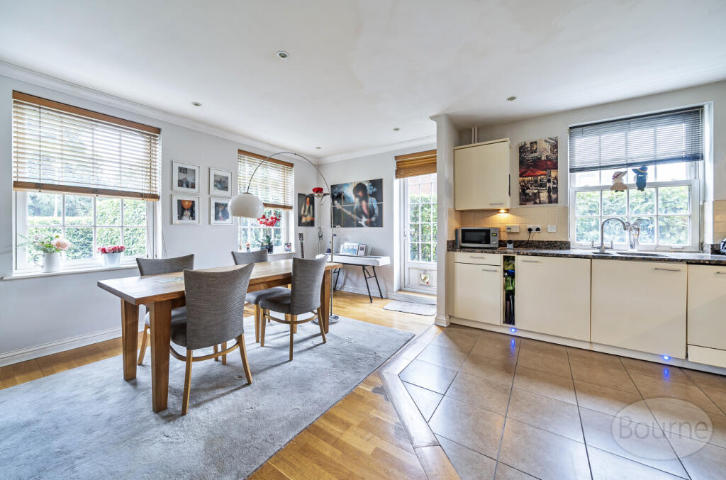 54026254-ba01-470...