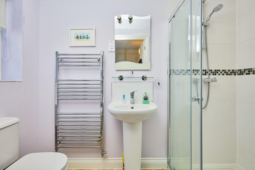 Edward Knight 202...