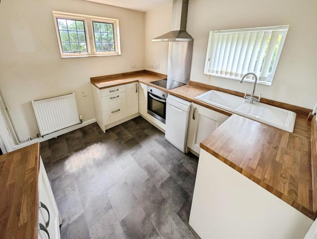 993e9e75-kitchen 20a.jpg
