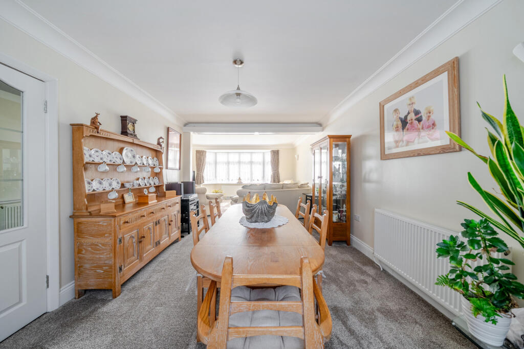 1299537-1-682e282...