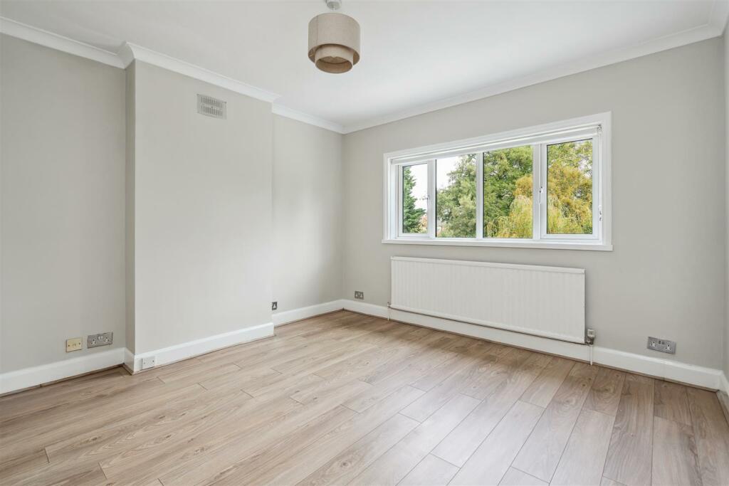 82 Burman Road, Shirley, B90 2BQ DMS3006_14.jpg