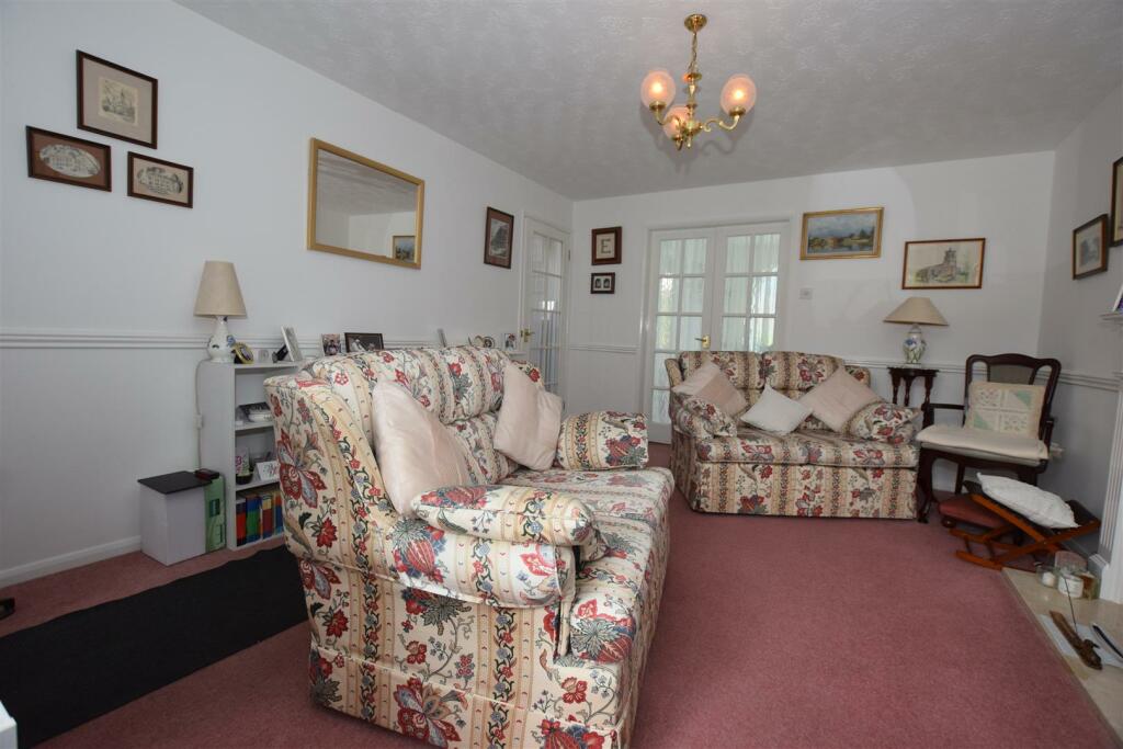 63 Thomas Road, Whitwick
