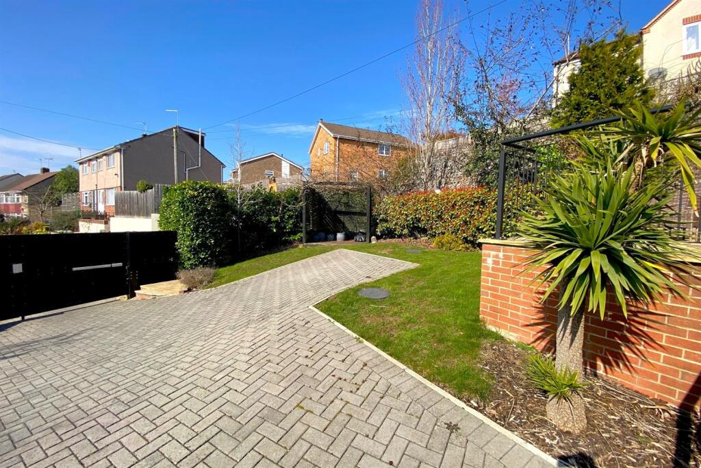 Drive and Front Gard