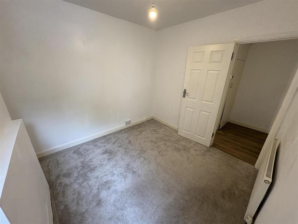 Bedroom one 2.jpeg
