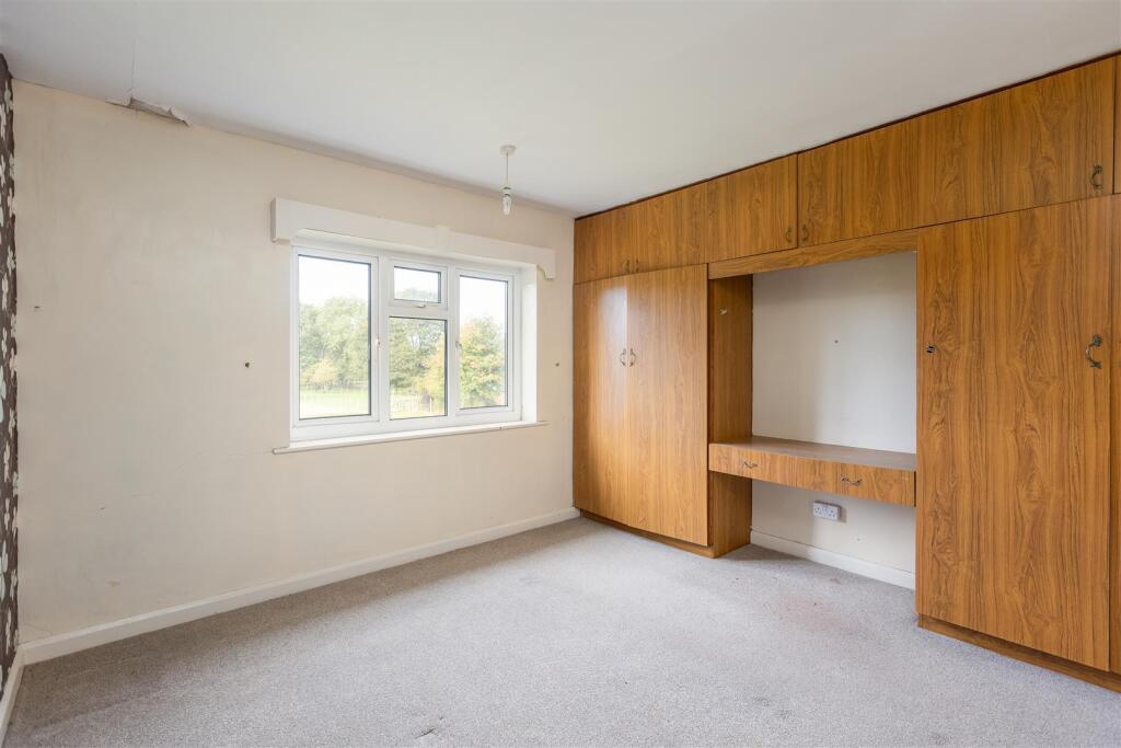 Hemsworth Lodge Bedroom 3-1.jpg