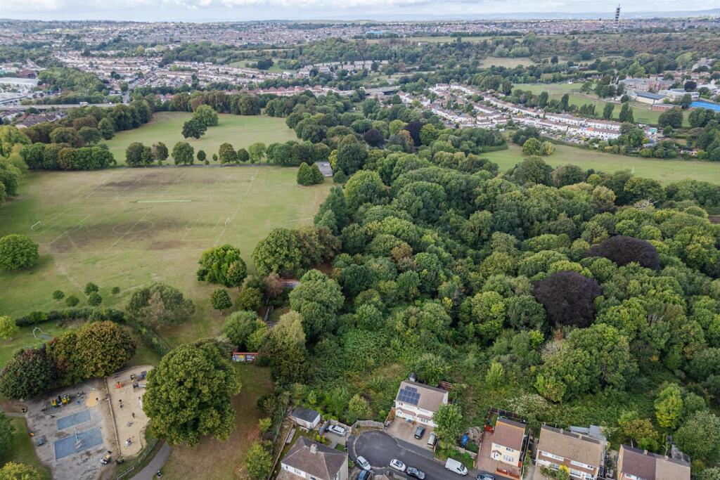 Development Site and Woodland @ Ashdene Avenue, Ea