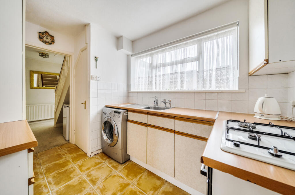 1380160-7-6911b71...