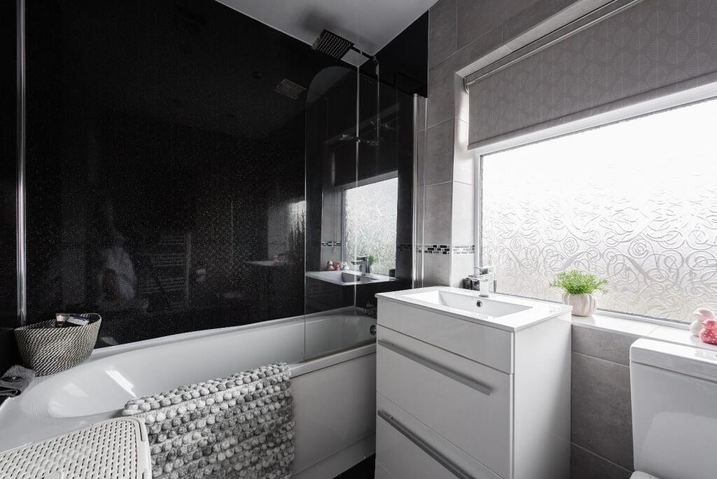 92ColleyCrescent(Interior)(18of21).jpg